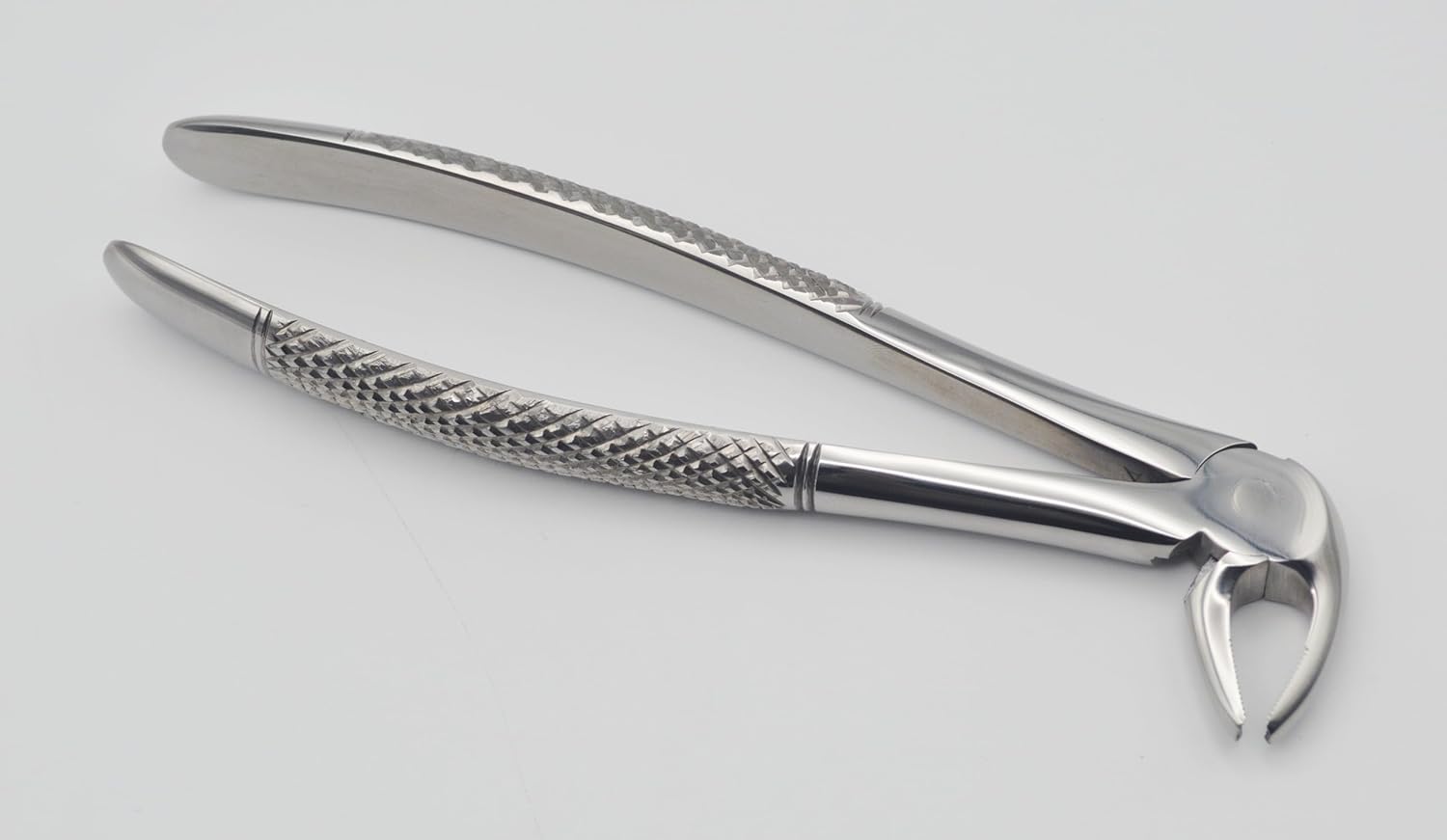 Professional Mead Extraction Forceps D3 – Reinforced Deep-Grip Serrated Beaks | High-Performance Stainless Steel | Ergonomic Wide-Profile Handle & Precision Pivot #FMD3